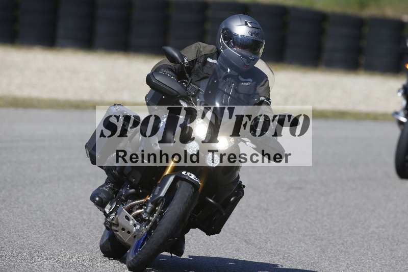 /01 02.04.2026 MAZ ADR/Gruppe gelb Gruppe gruen/82